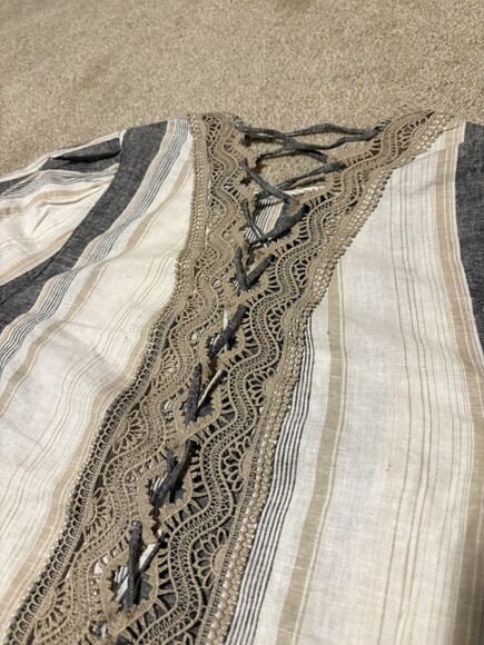 Soho Womens Linen Top Blouse Shirt Cropped Open Back Lace White Gray Stripe Sz M - Picture 5 of 9